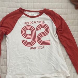 Abercrombie Girls Long Sleeve Shirt 15/16, never worn